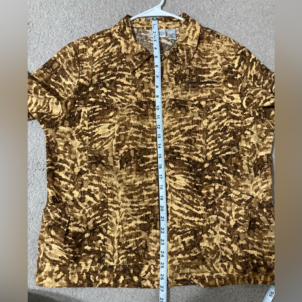 Zenergy by Chicos Multicolored Outdoor Lightweight Longsleeve Shirt Size 3 - Picture 11 of 11